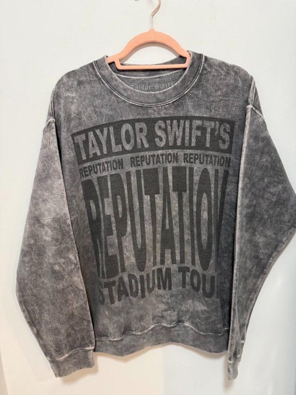 Taylor Swift: reputation Grey Stonewashed Pullover